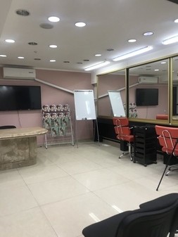 Обзор Зал для тренингов beauty-индустрии в центре Днепра